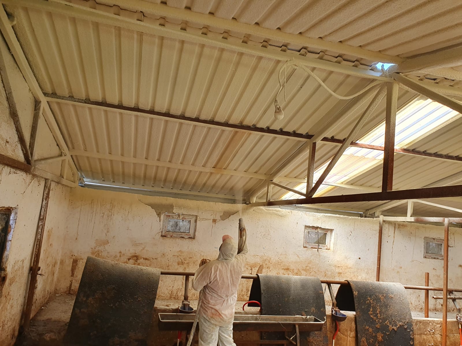 Poliüretan Ahır Isı Yalıtımı